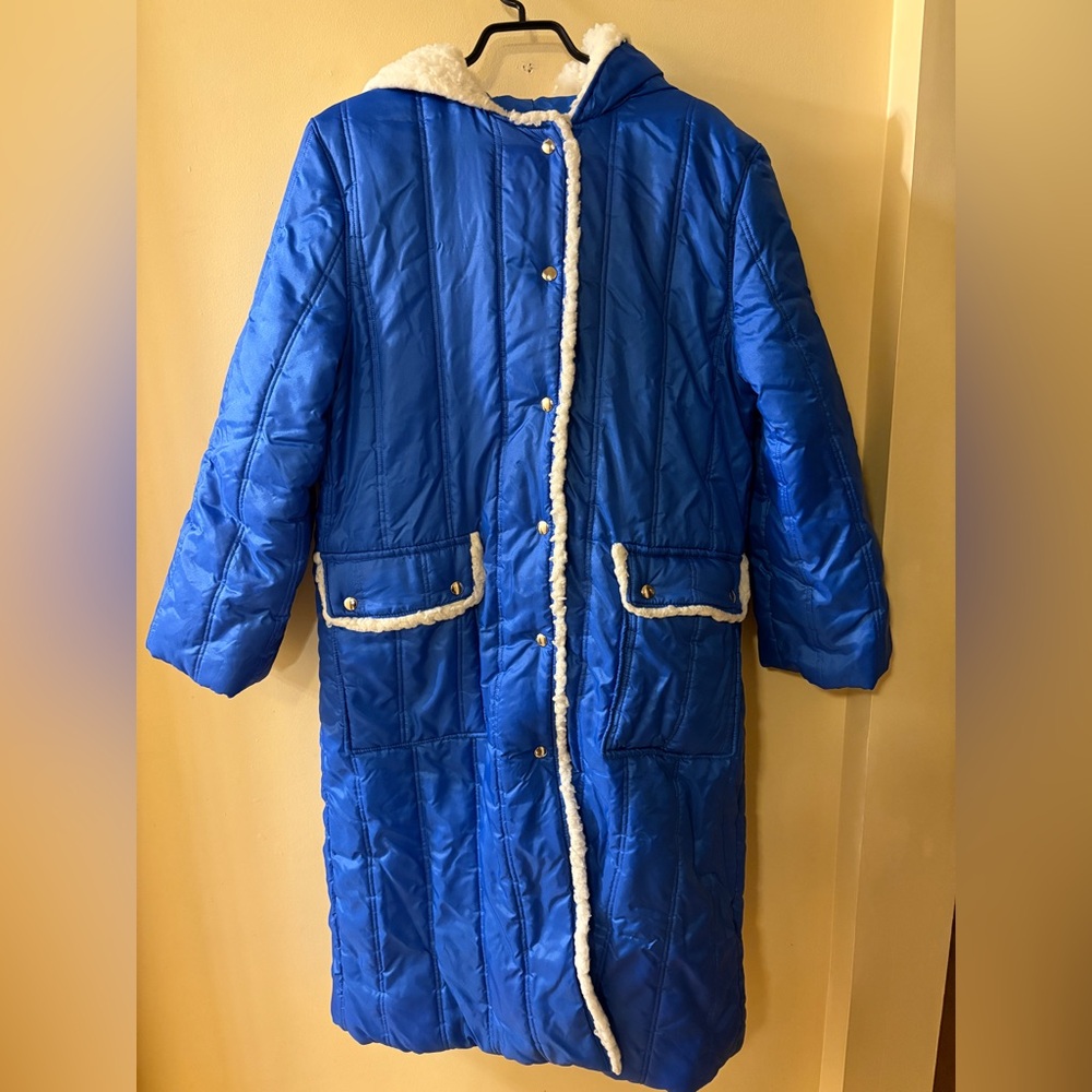 Vintage blue long puffer coat with hood